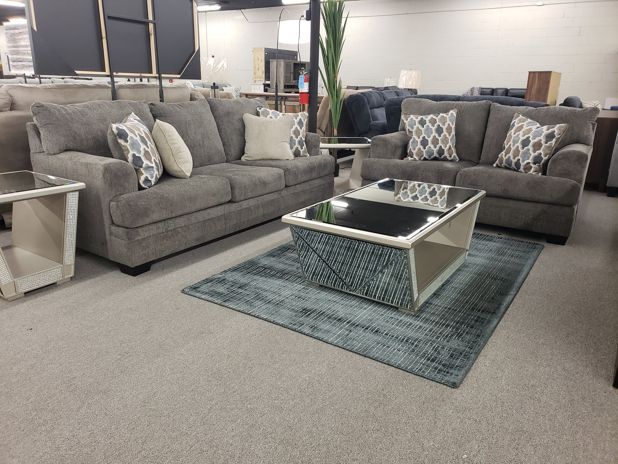 883 FI-A Sofa And Loveseat