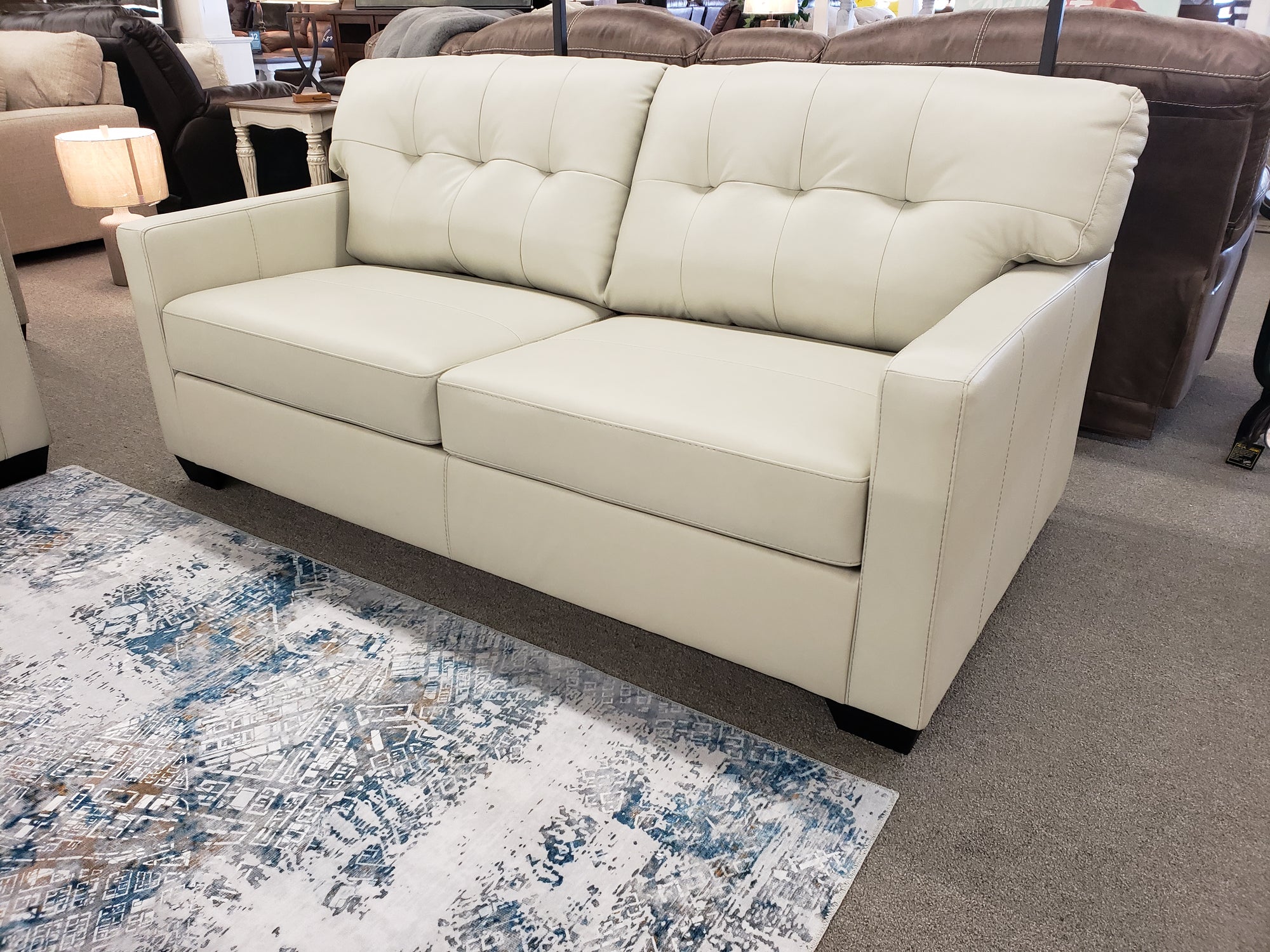 658 Sofa And Loveseat