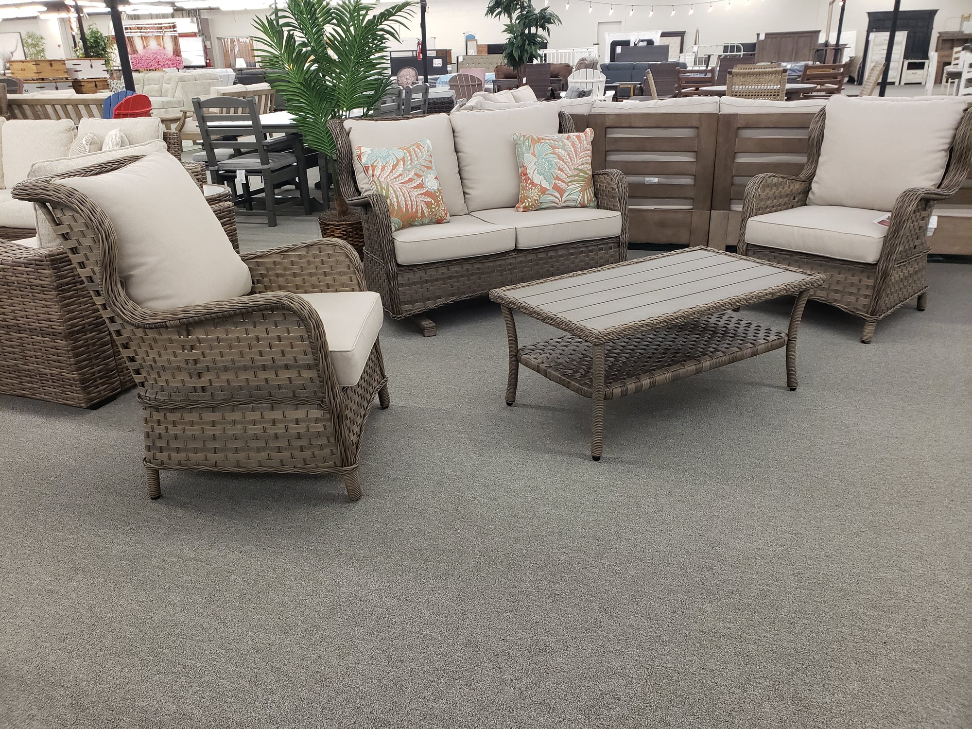 P618-FI-A Outdoor Sofa & Loveseat