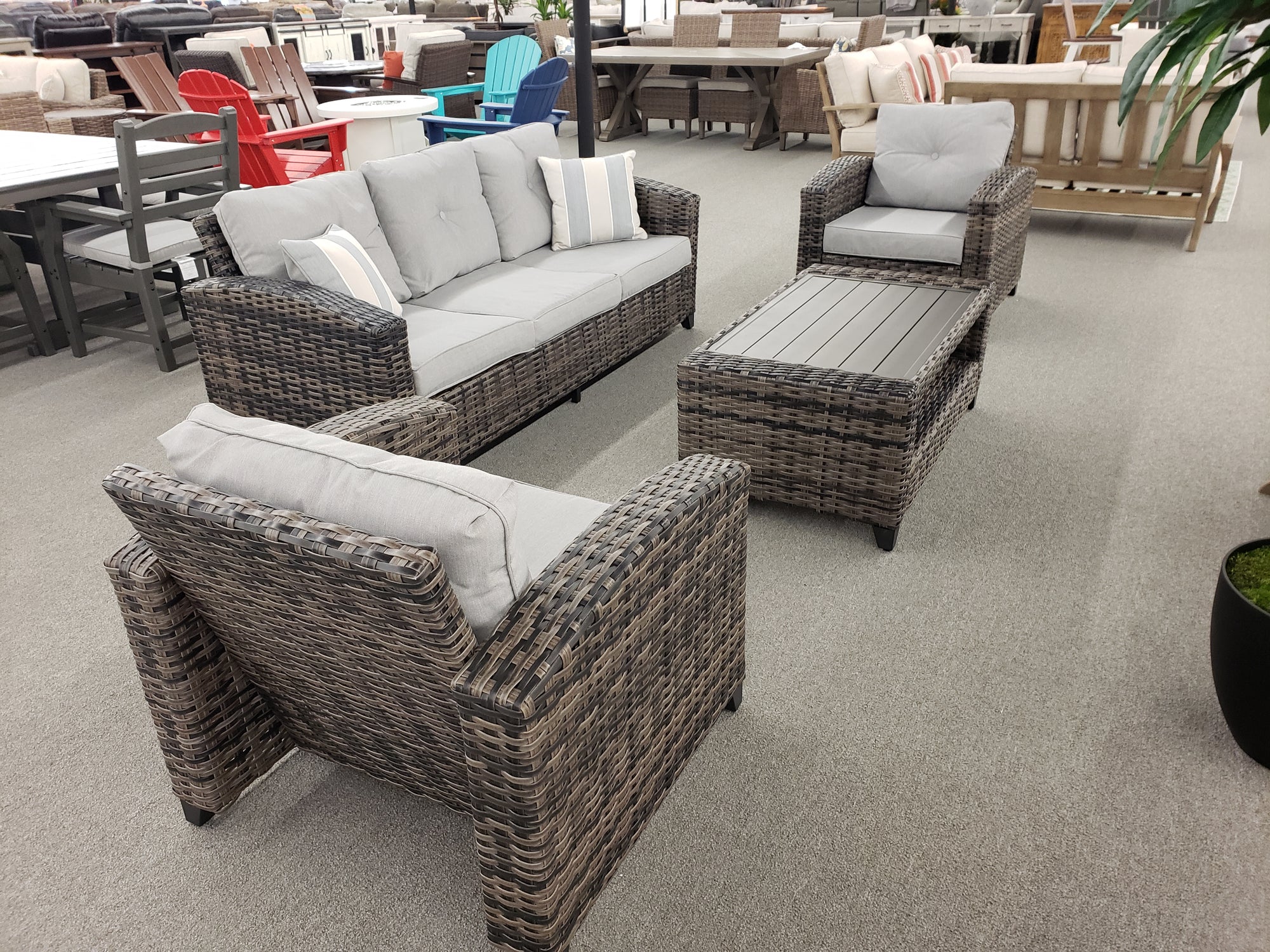 P445-FI-A 4-Piece Outdoor Conversataion Set