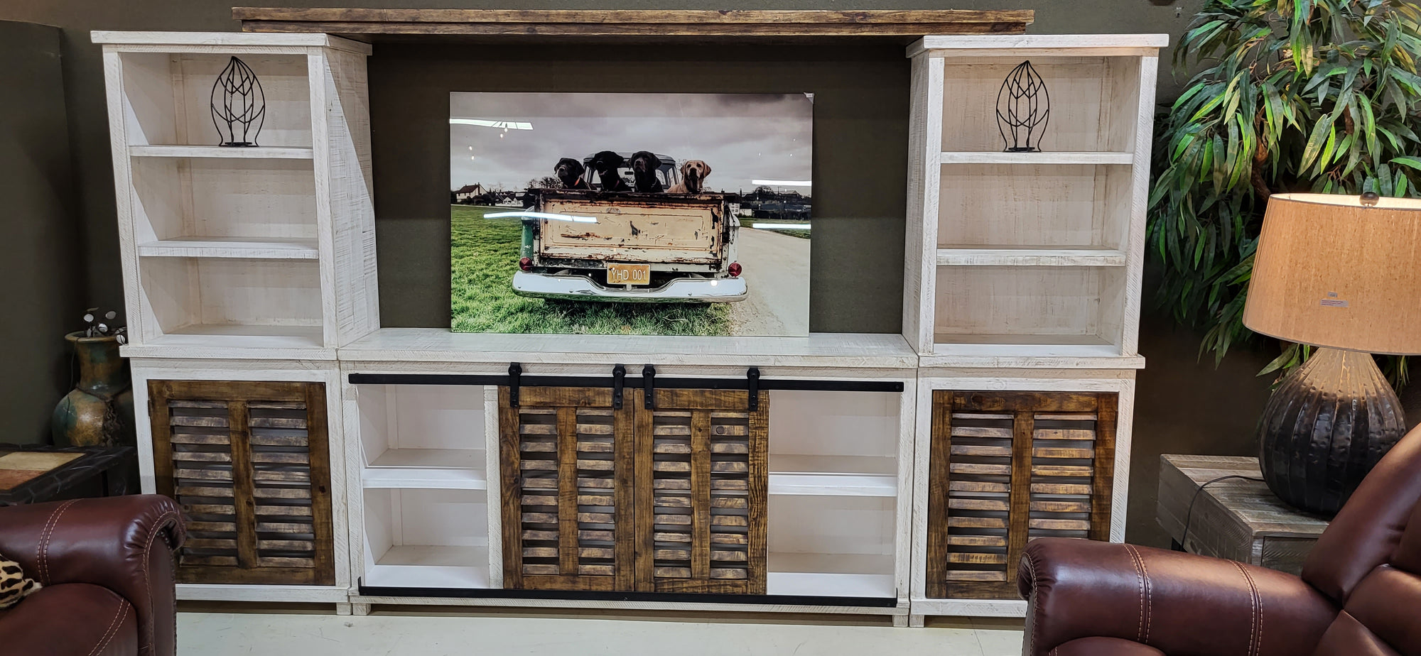 WDA-332 FI-J Shutter 4 Piece Entertainment Center