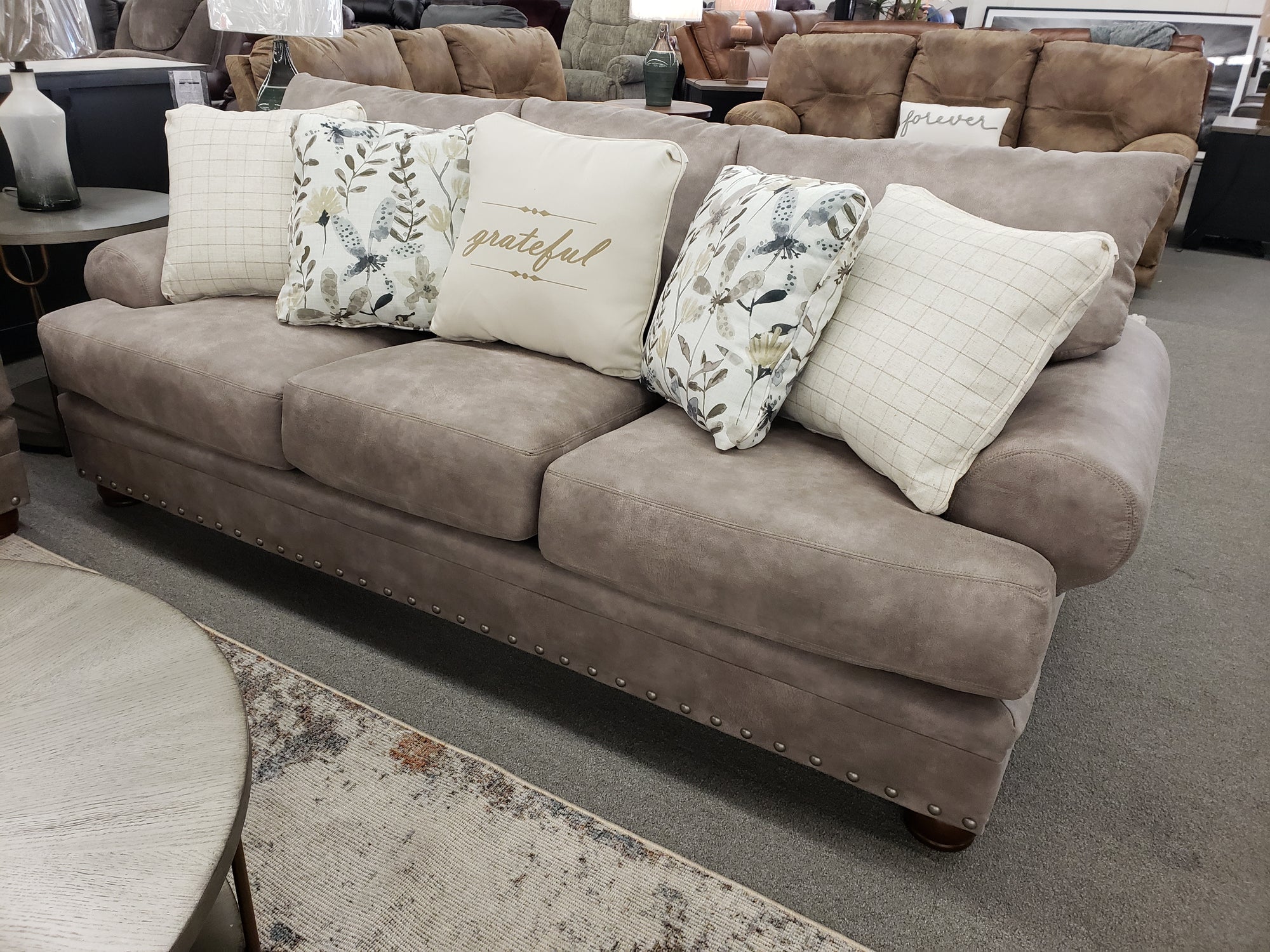 3194 FI-CNJ Fabric Sofa & Loveseat