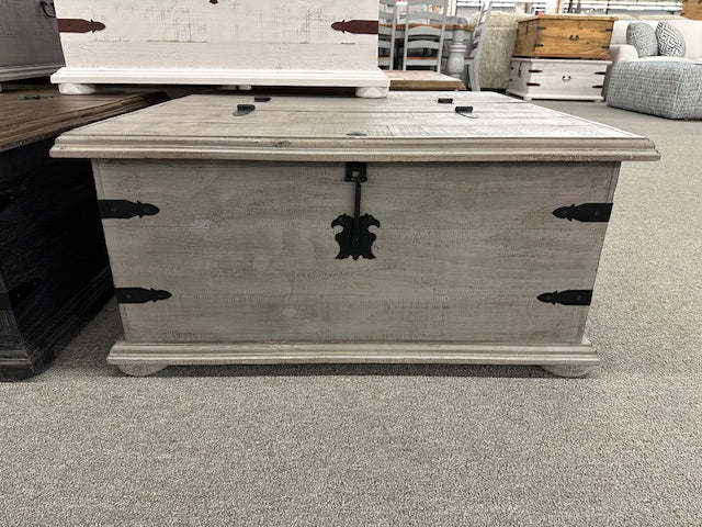 Jon-ARC-10-FI-J Double Storage Trunk