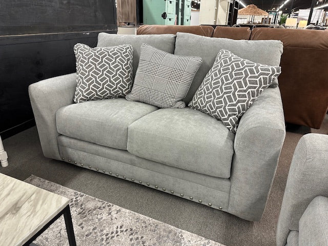 4589 FI-CNJ Sofa and Gliding Loveseat
