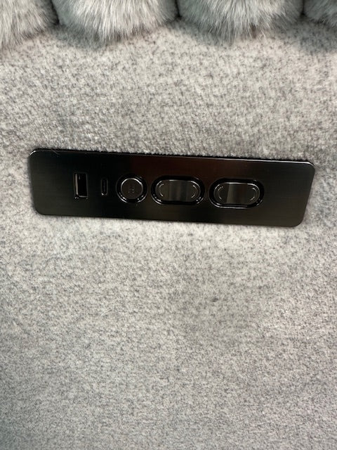 81829 FI-CHM Powered Recliner