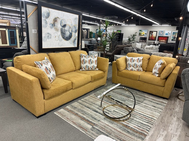 786 FI-A Sofa & Loveseat