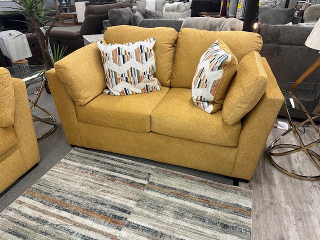 786 FI-A Sofa & Loveseat