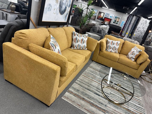 786 FI-A Sofa & Loveseat