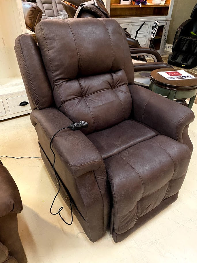 5901 FI-CnJ Power Lay Flat Lift Recliner w/ Heat, Massage and Adj. Headrest