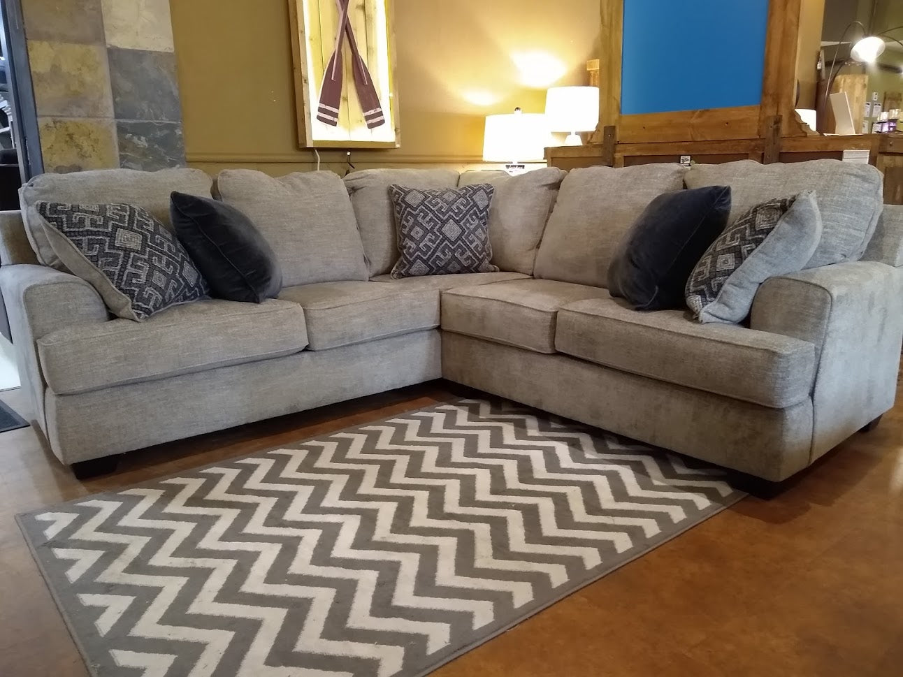 672 FI-A 2pc Sectional