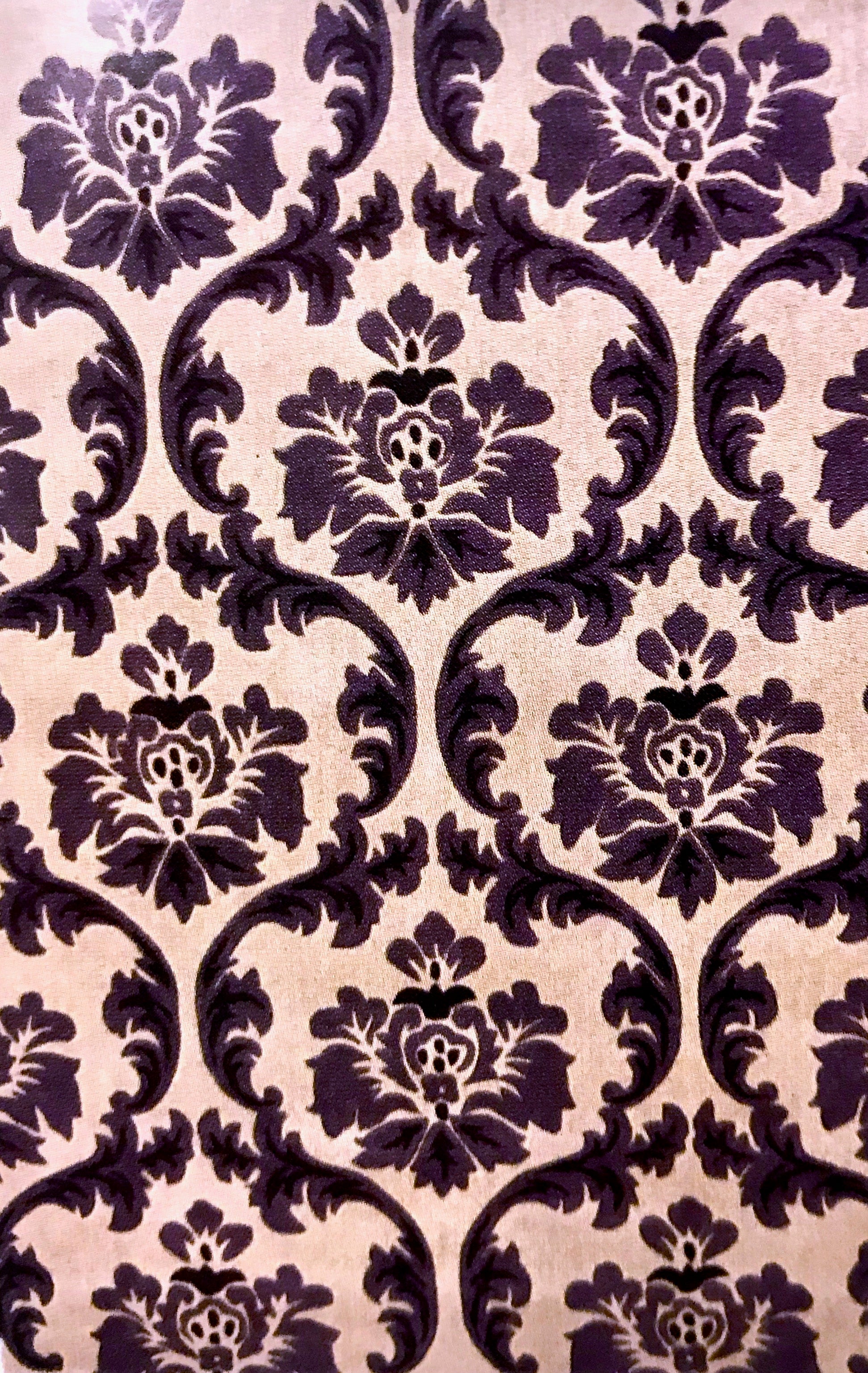 TARL1668FIP Trio Purple and Ivory Rug 5' x 7'