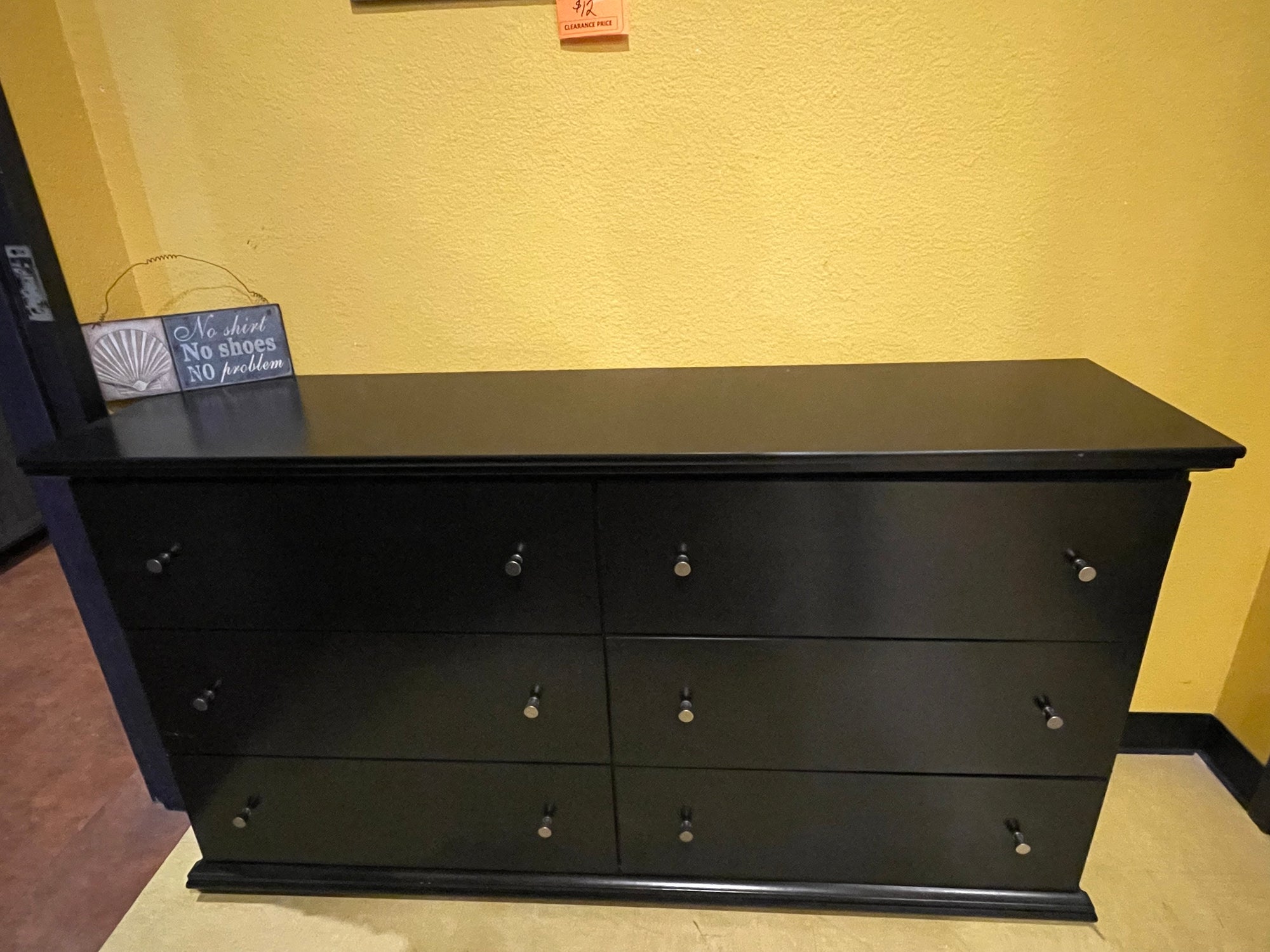 B249 FI-A Black Dresser