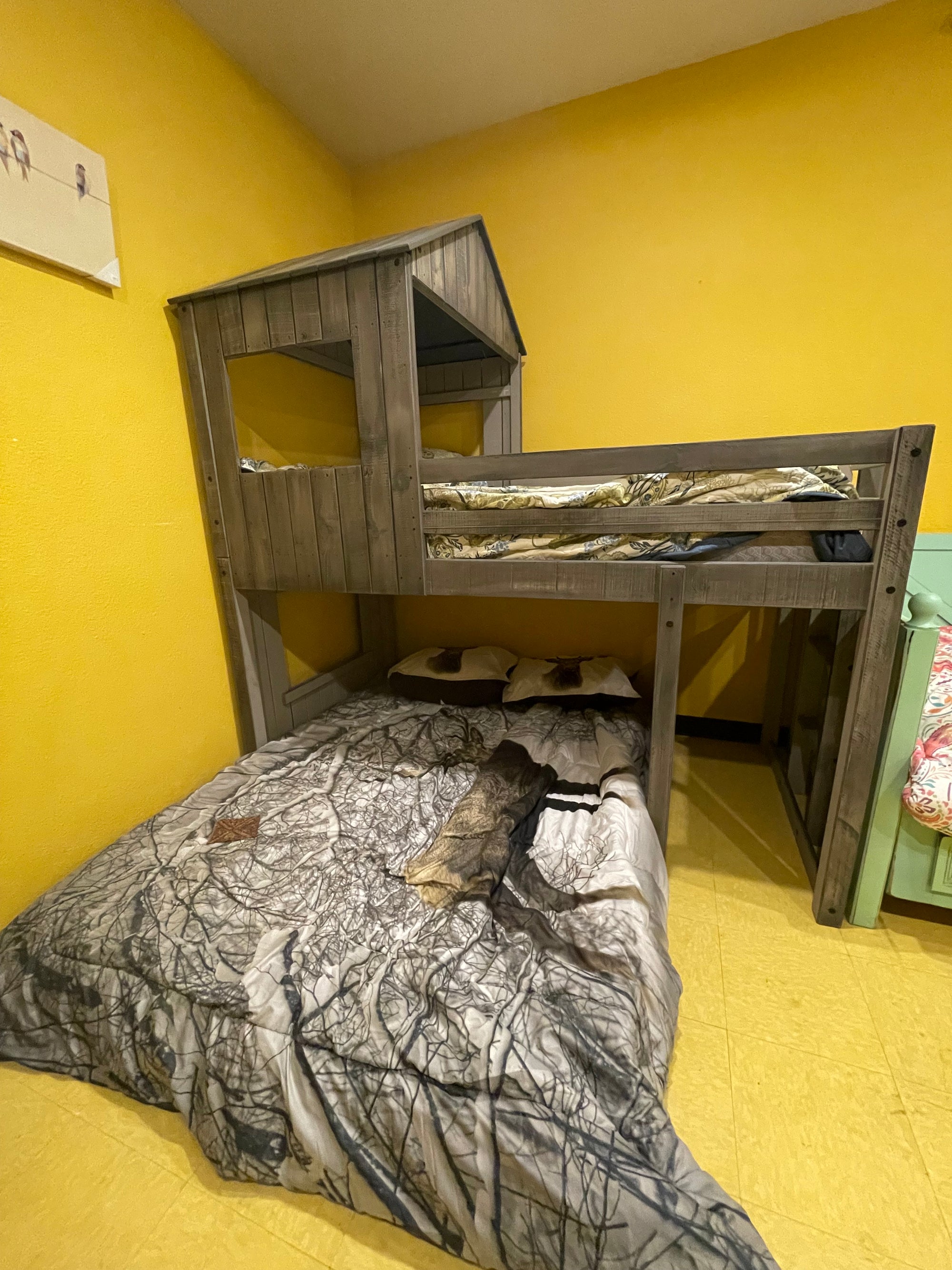4455-TFRDG FI-D Rustic Grey Campsite Loft