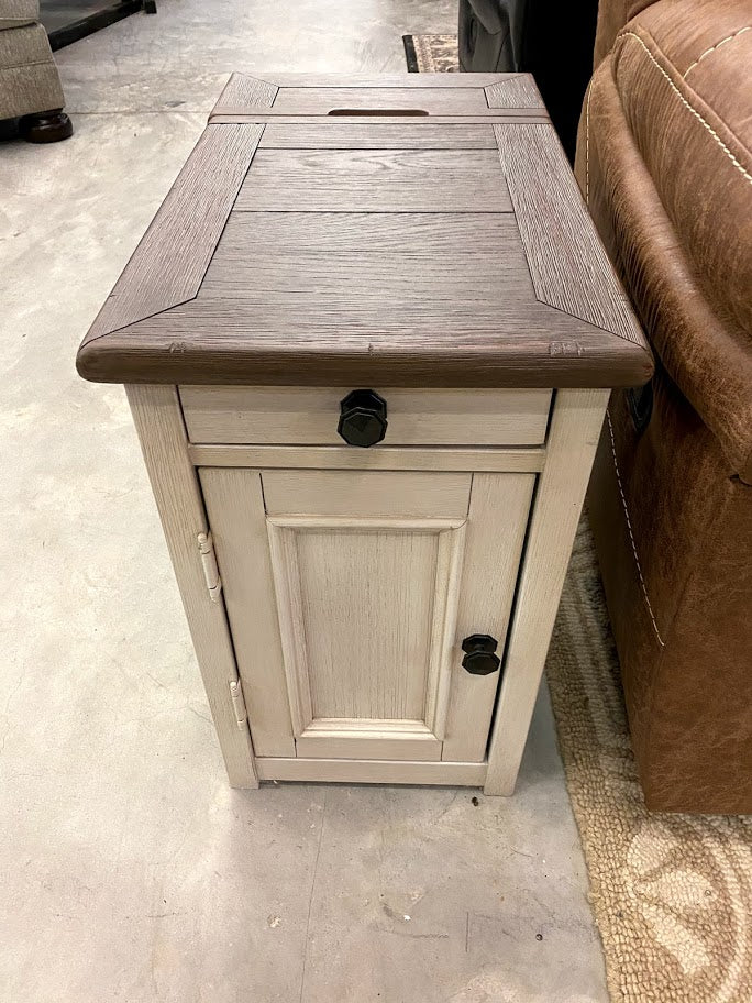 T748 FI-A Lift Top Cocktail Table