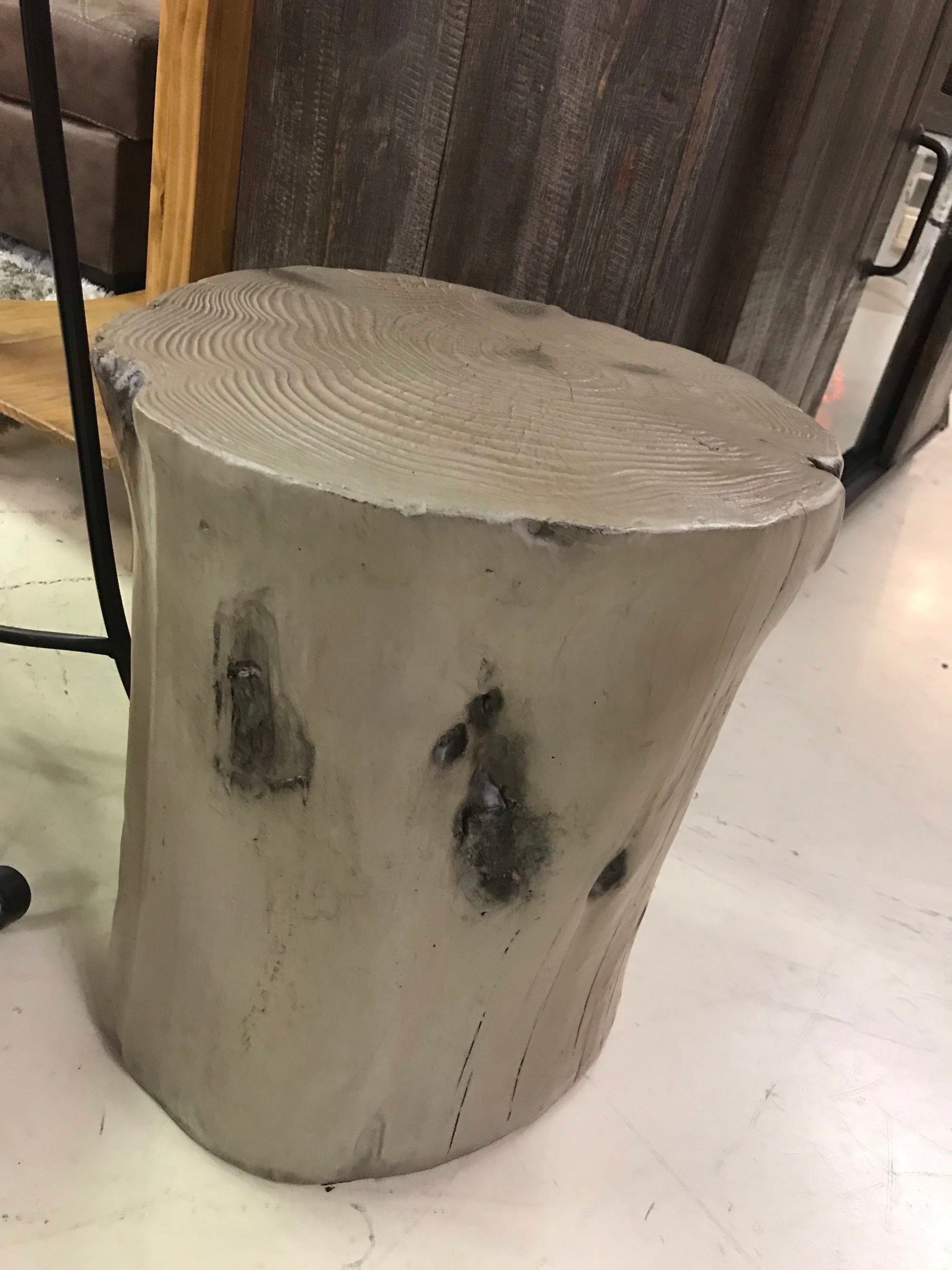 27A3161A-FI-P Stump End Table