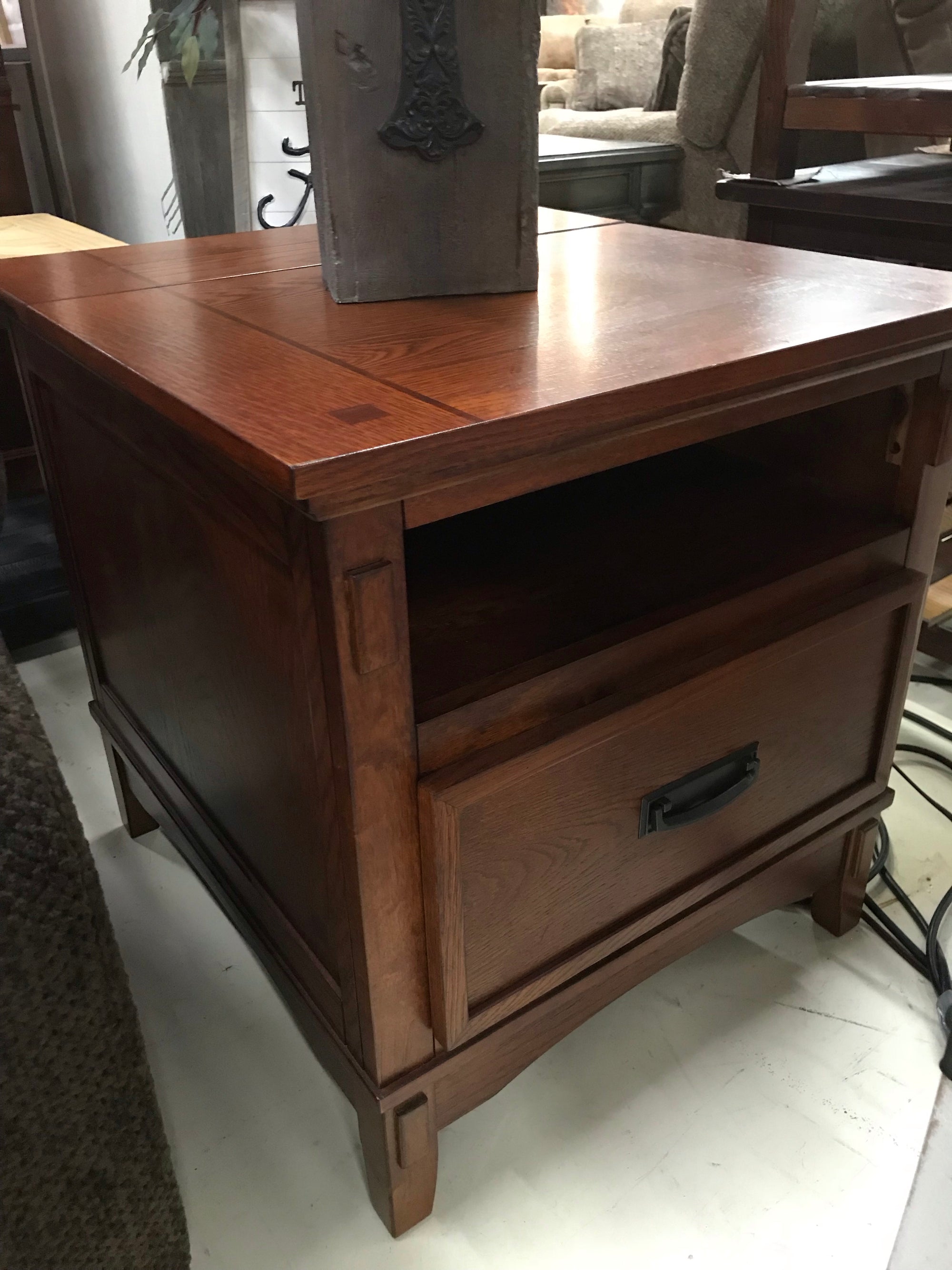 T820 FI-A Lift Top Table and 2 Rectangular End Tables
