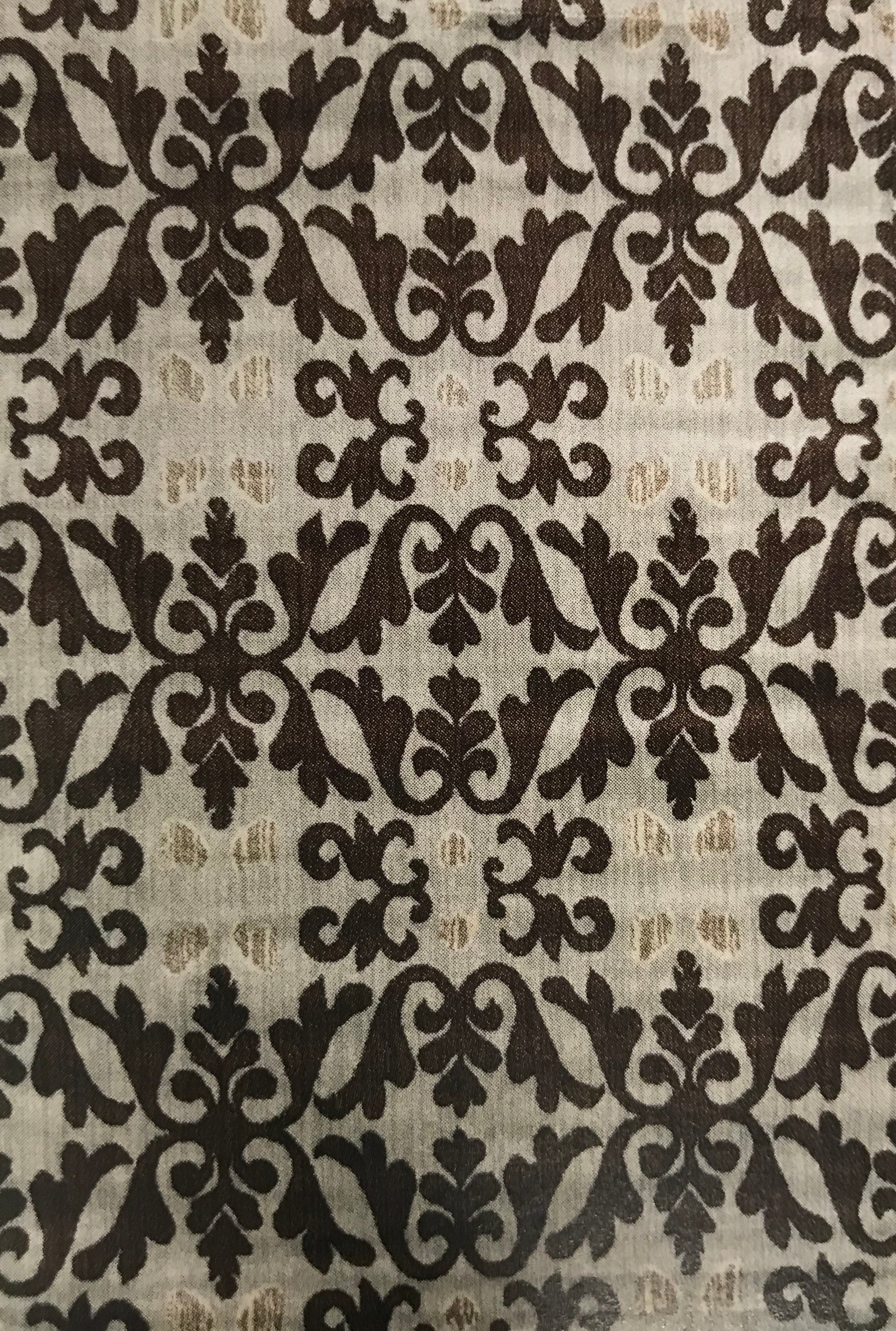 EE4369FIA Elegance Cream and Brown Rug 5x7