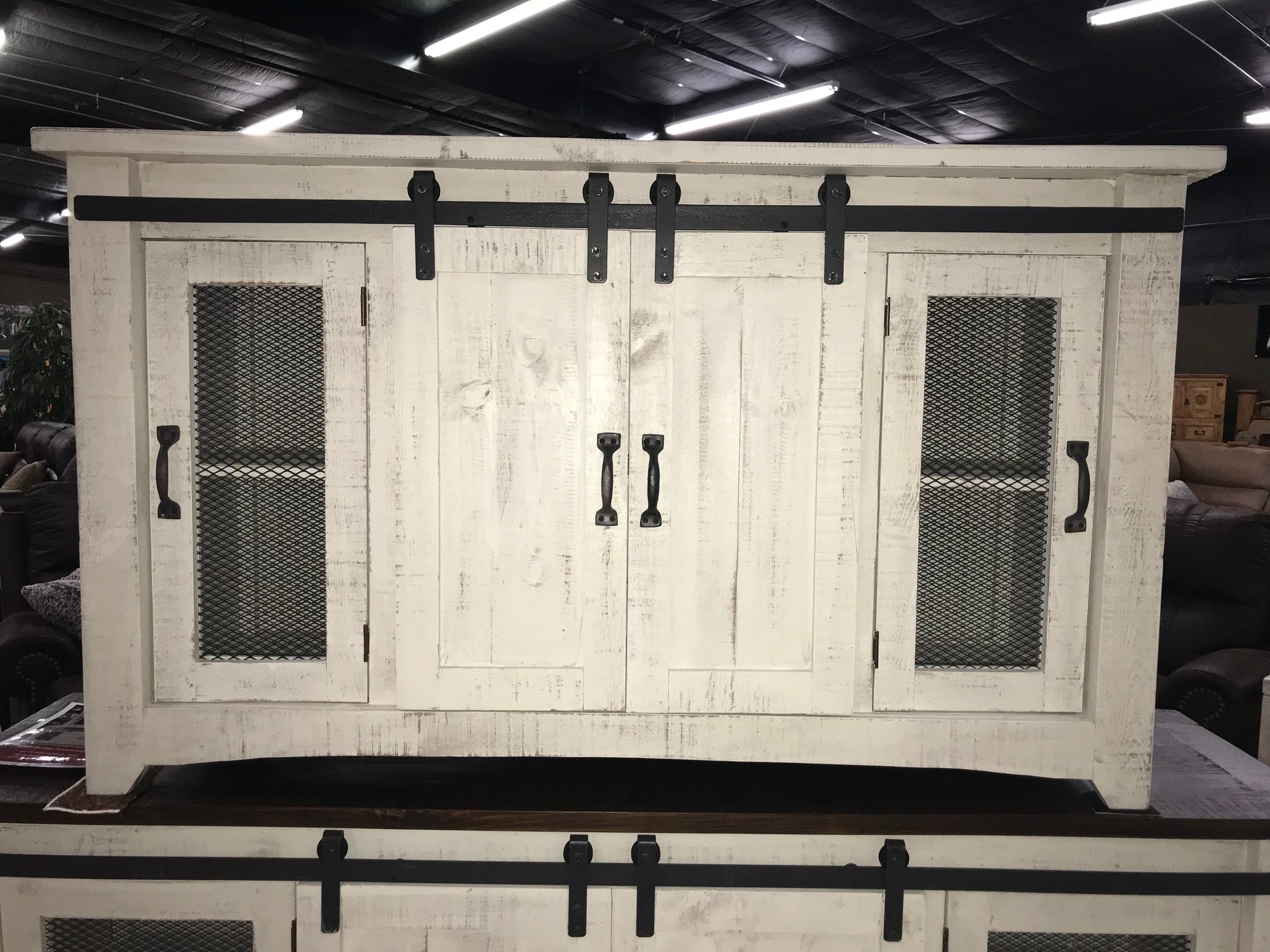 2133FI Barndoor 60" TV Stand with Mess Distressed White