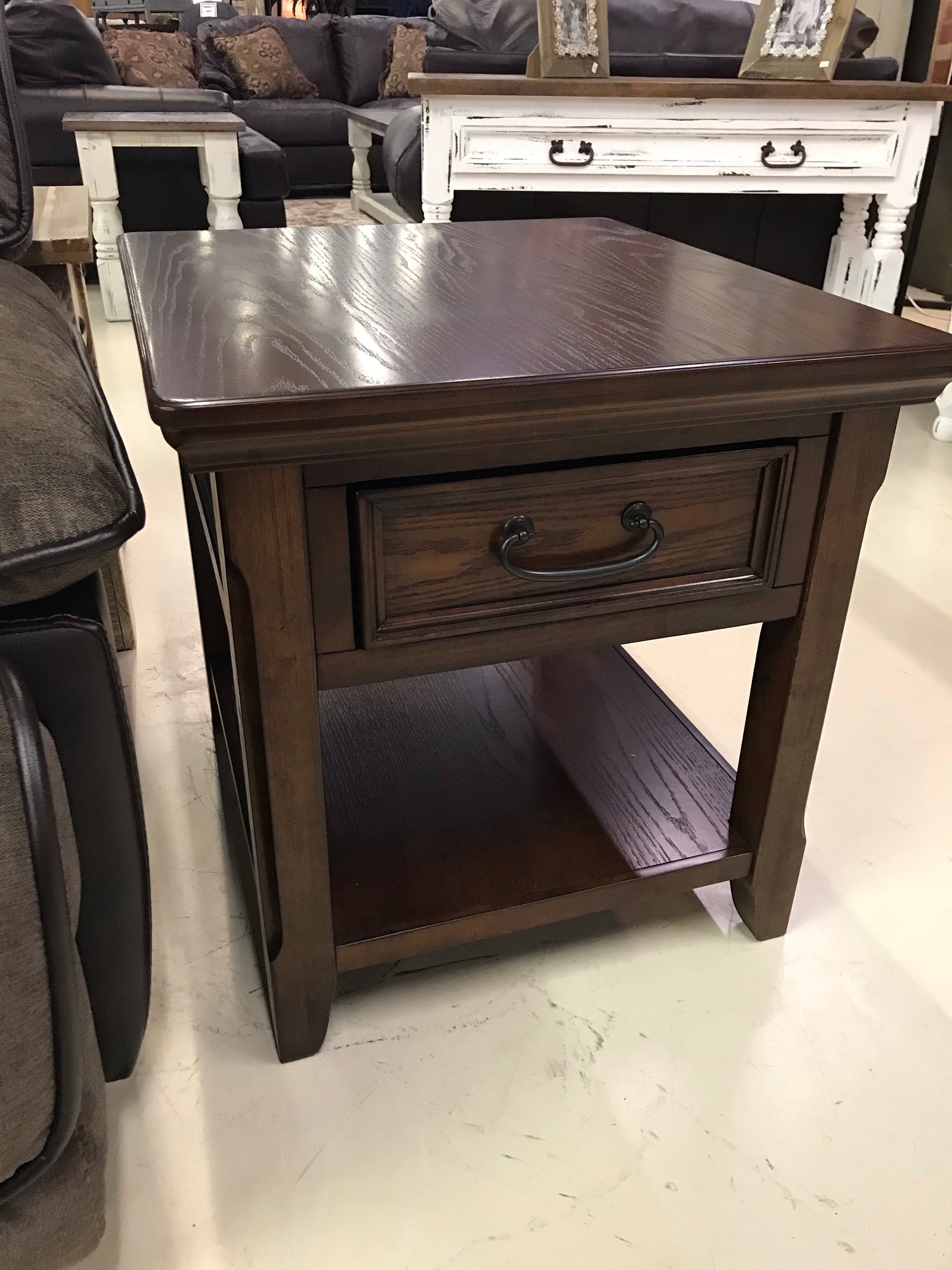 T589 FIA Occasional Table