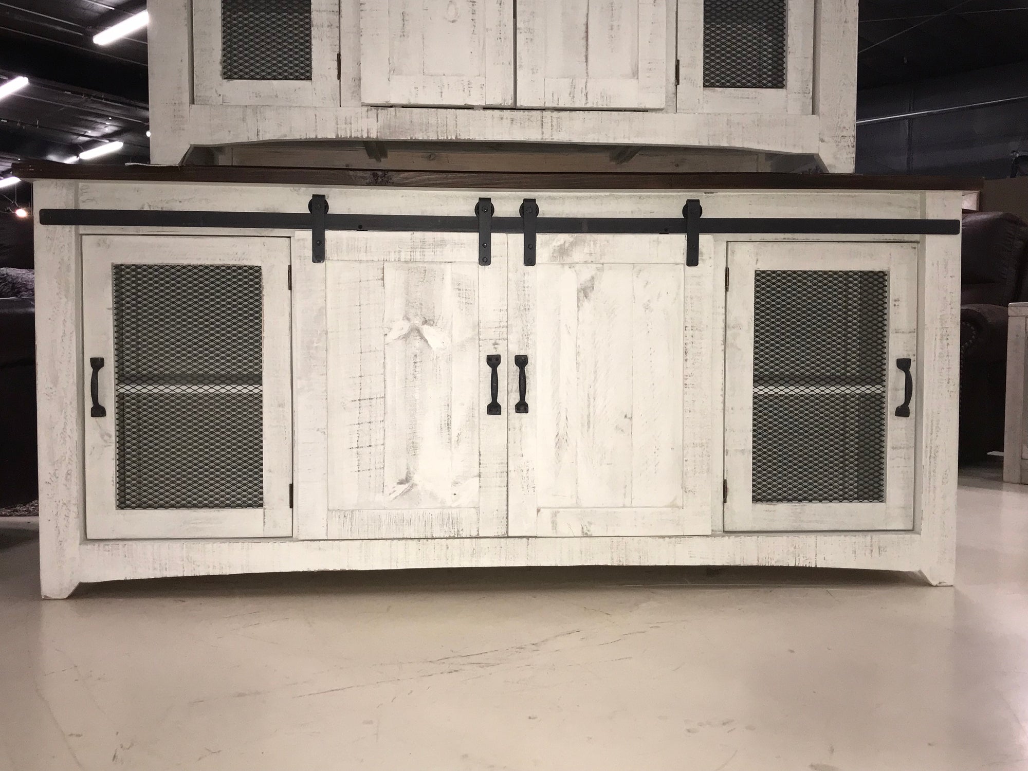 2133 FI-M Barndoor 79" TV Stand with Mess Distressed White