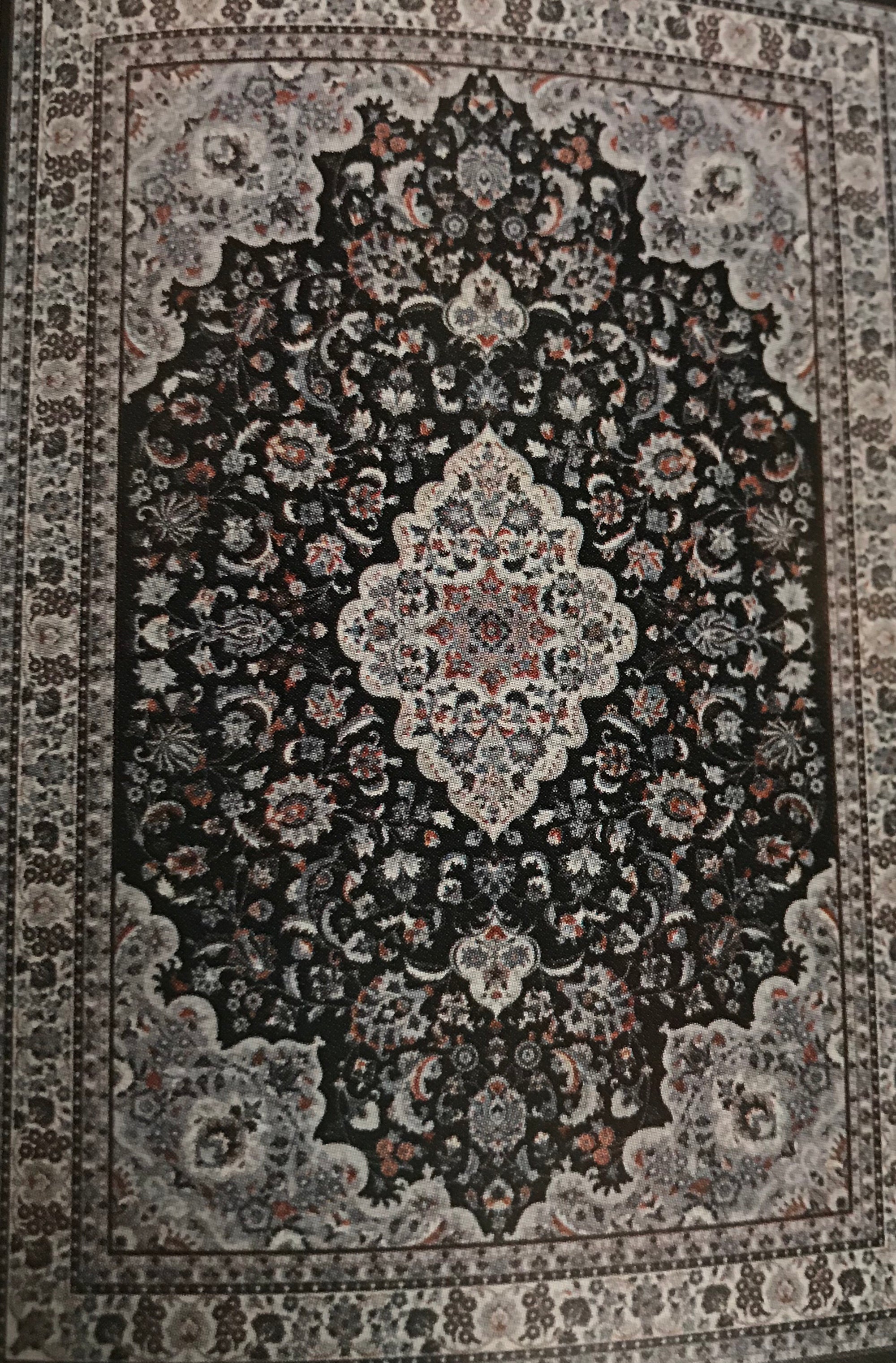 EM1668FIA Emerald Cream and Black Rug 5x7