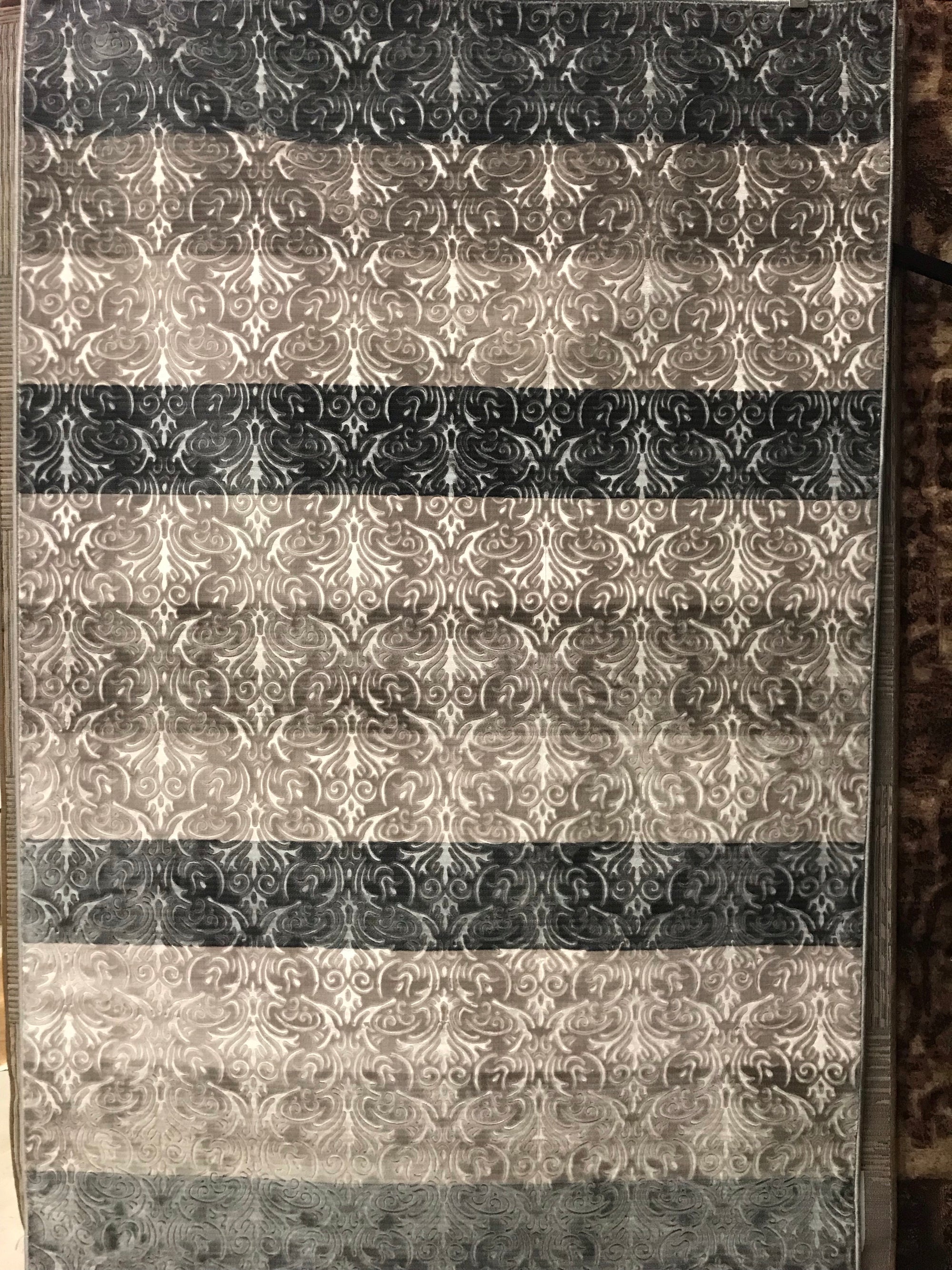 EV1368FIP Low Pile Sculpted Velvety Blue & Gray Rug 5x7