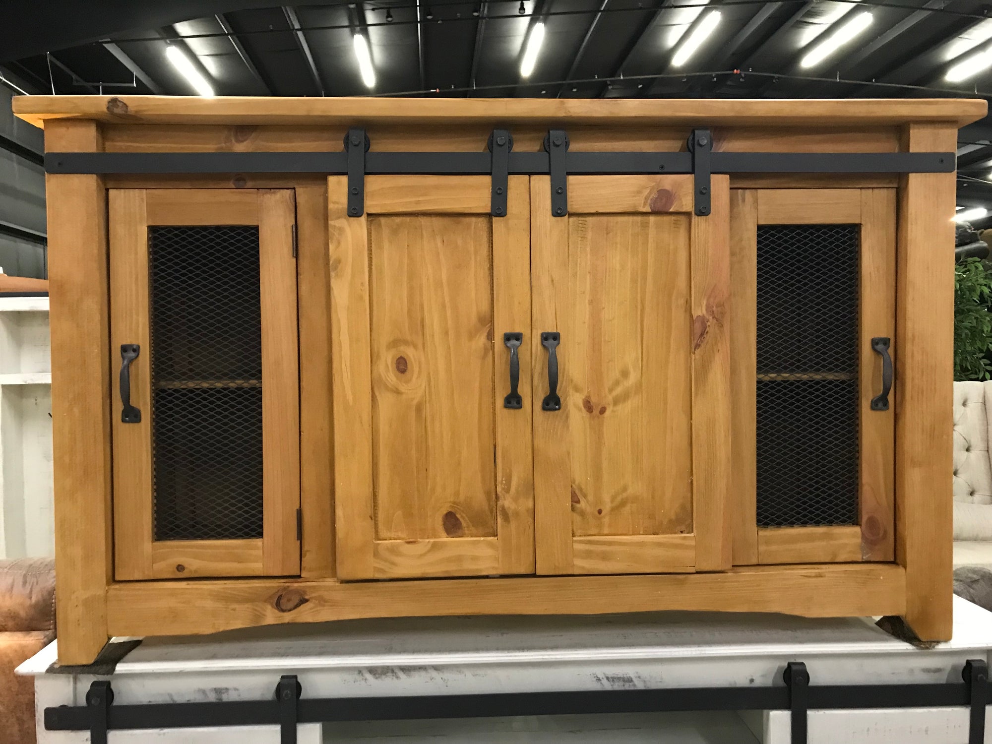 2133FI Barndoor 60" TV Stand with Mess Light Wax