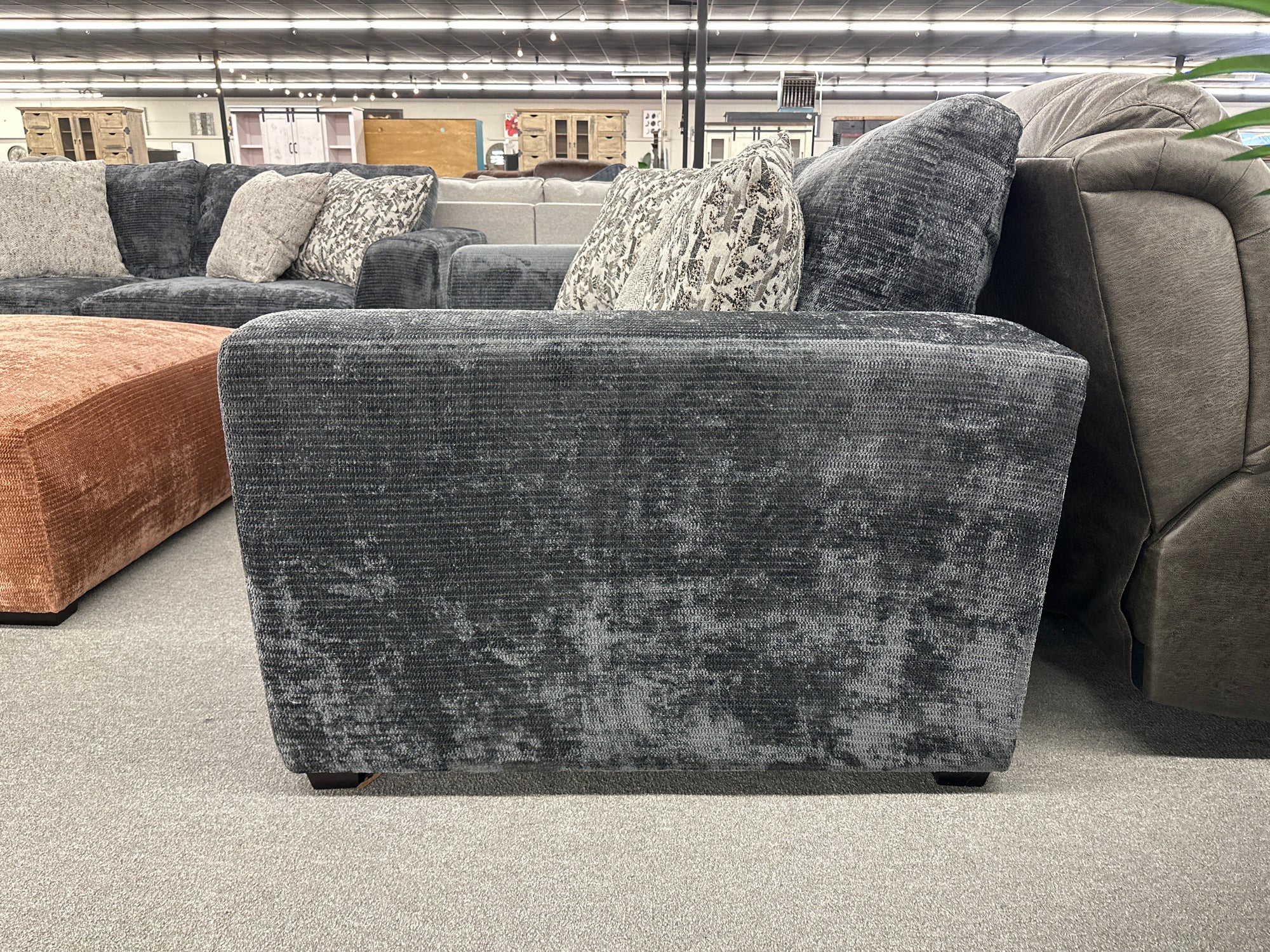 6376 FI-CnJ Sofa and Loveseat