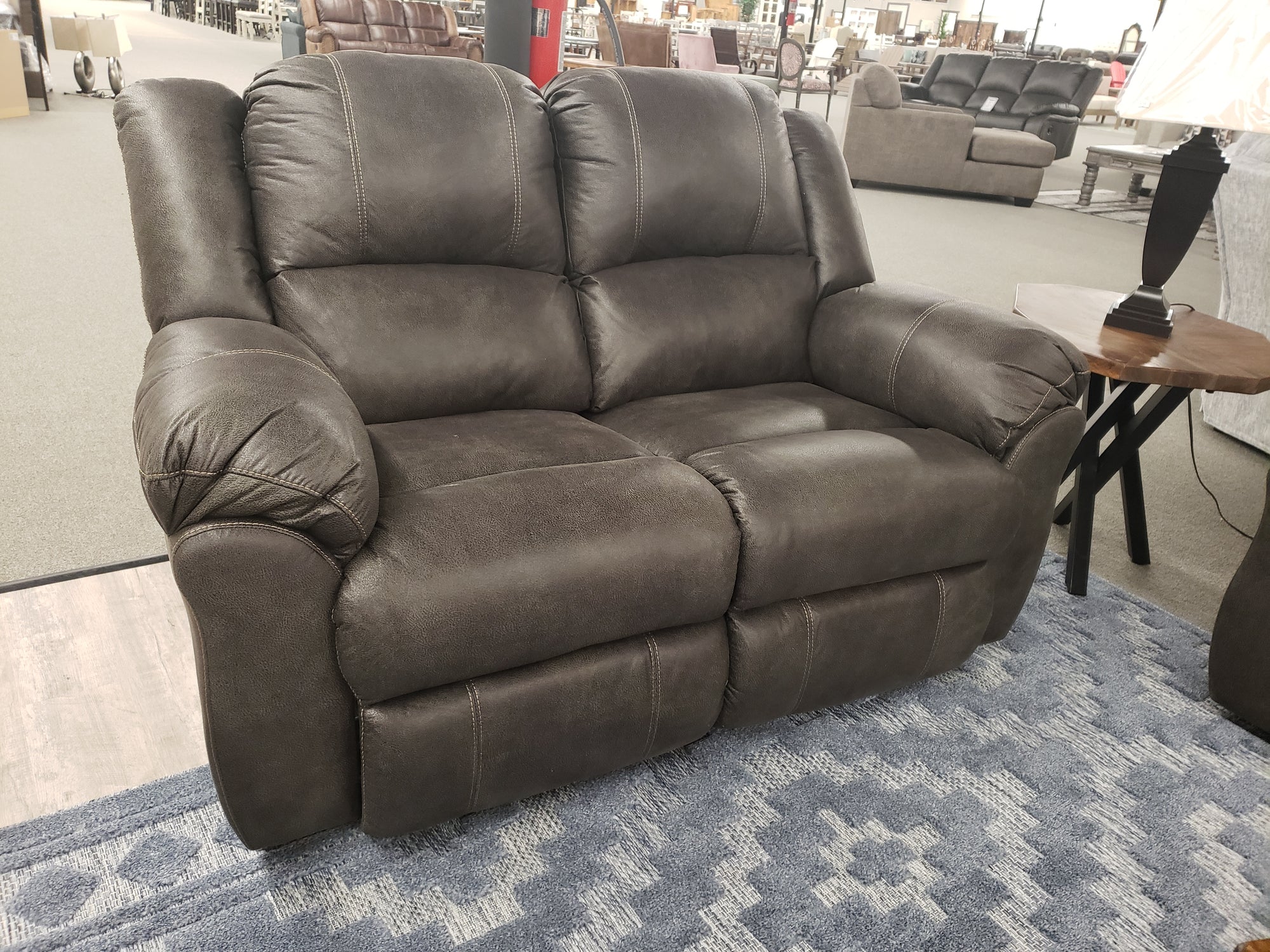 324 FI-HS Reclining Sofa And Loveseat