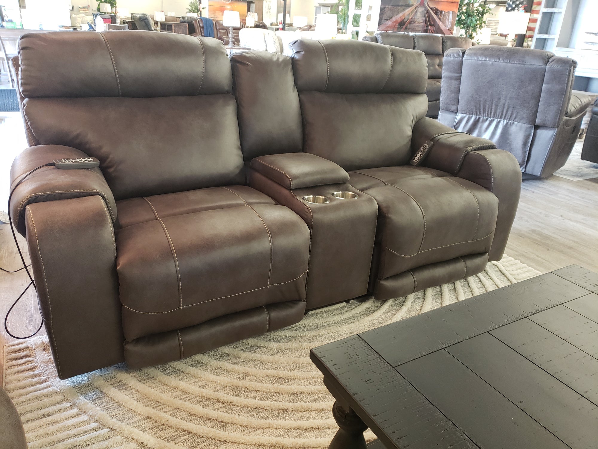 413 FI-CNJ PWR Reclining Sofa And Loveseat W/ADJ Headrest, Heat & Massage