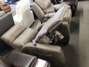 5217 FI-CNJ Power Lay Flat Recliner W ADJ Headrest, Zero Gravity, Heat & Massage