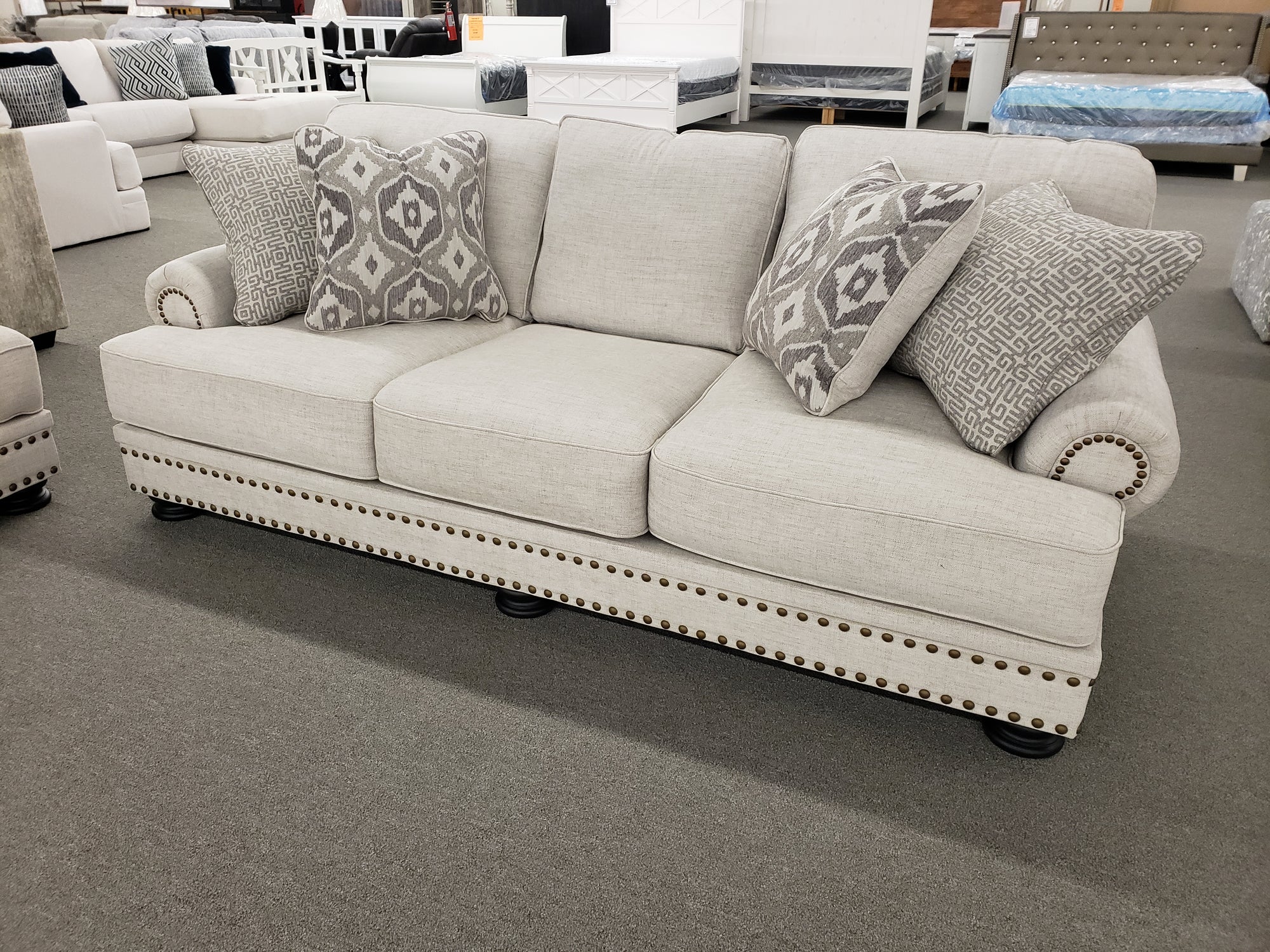 766 FI-A Sofa & Loveseat