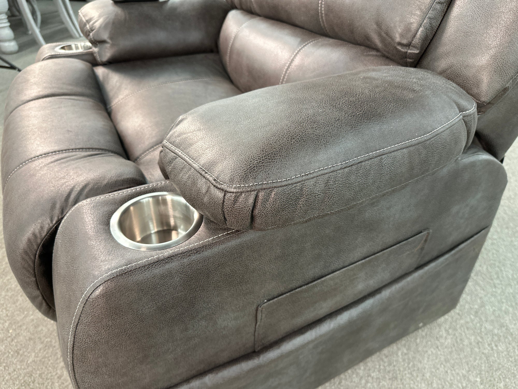 5927 FI-CnJ Lift Chair with Heat and Massage