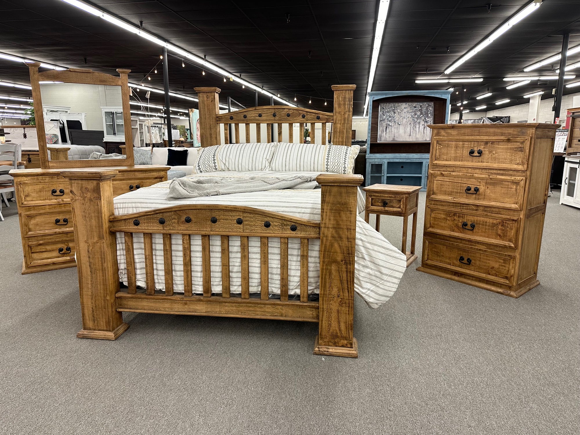 Cam 144 FI Slat Queen Bed Set with Promo Pieces