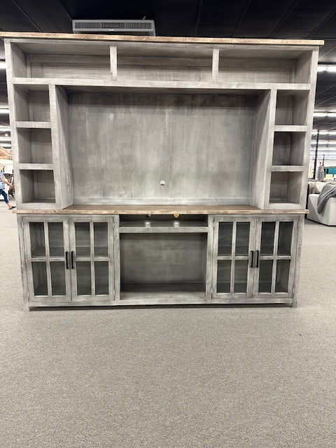 Nantuck Fireplace Console W/Hutch