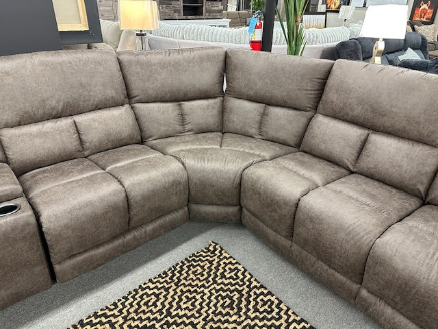 81886 FI-CHM 6pc Sectional W/3 Powered Recliners