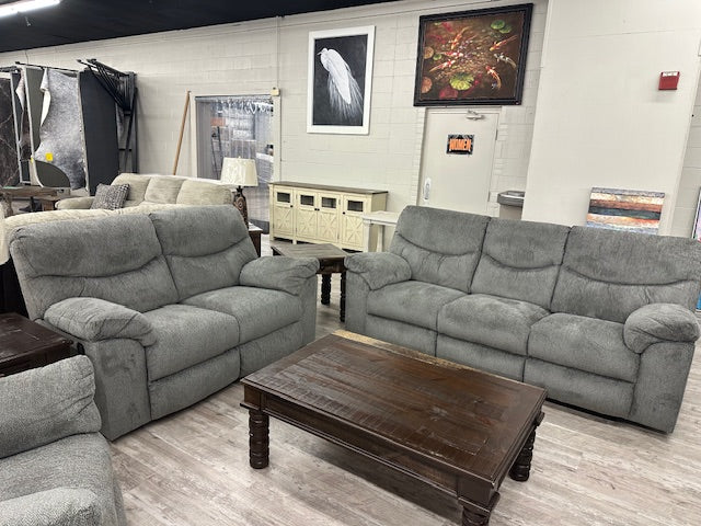 393 FI-A Reclining Sofa & Loveseat