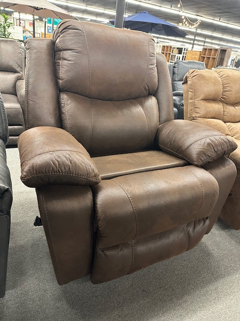 0645-FI-F Oversized Rocker Recliner