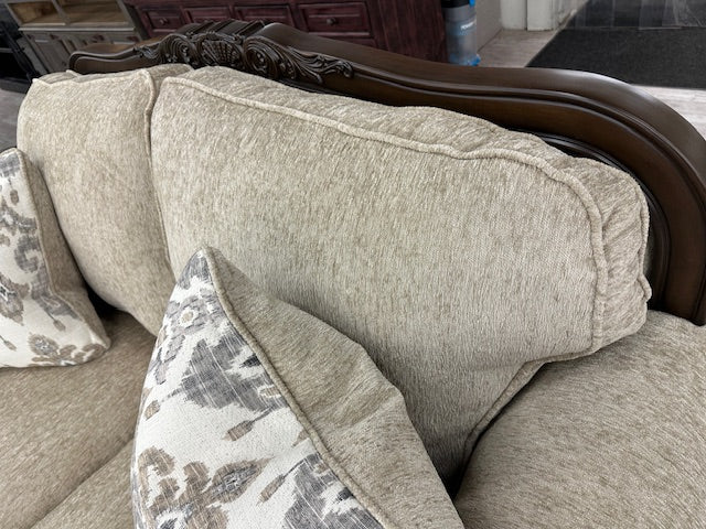 PC680 FI-A Sofa & Loveseat