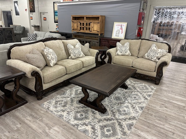 PC680 FI-A Sofa & Loveseat