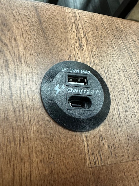 T775 FI-A Lift Top Cocktail Table