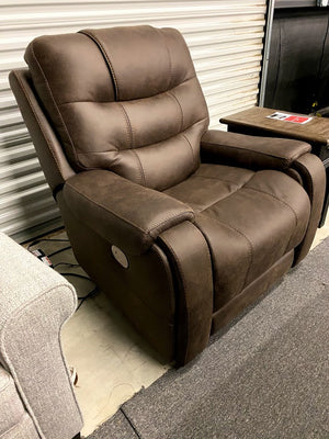 931 FI-A Powered Recliner with Adj. Headrest and Extended Ottoman