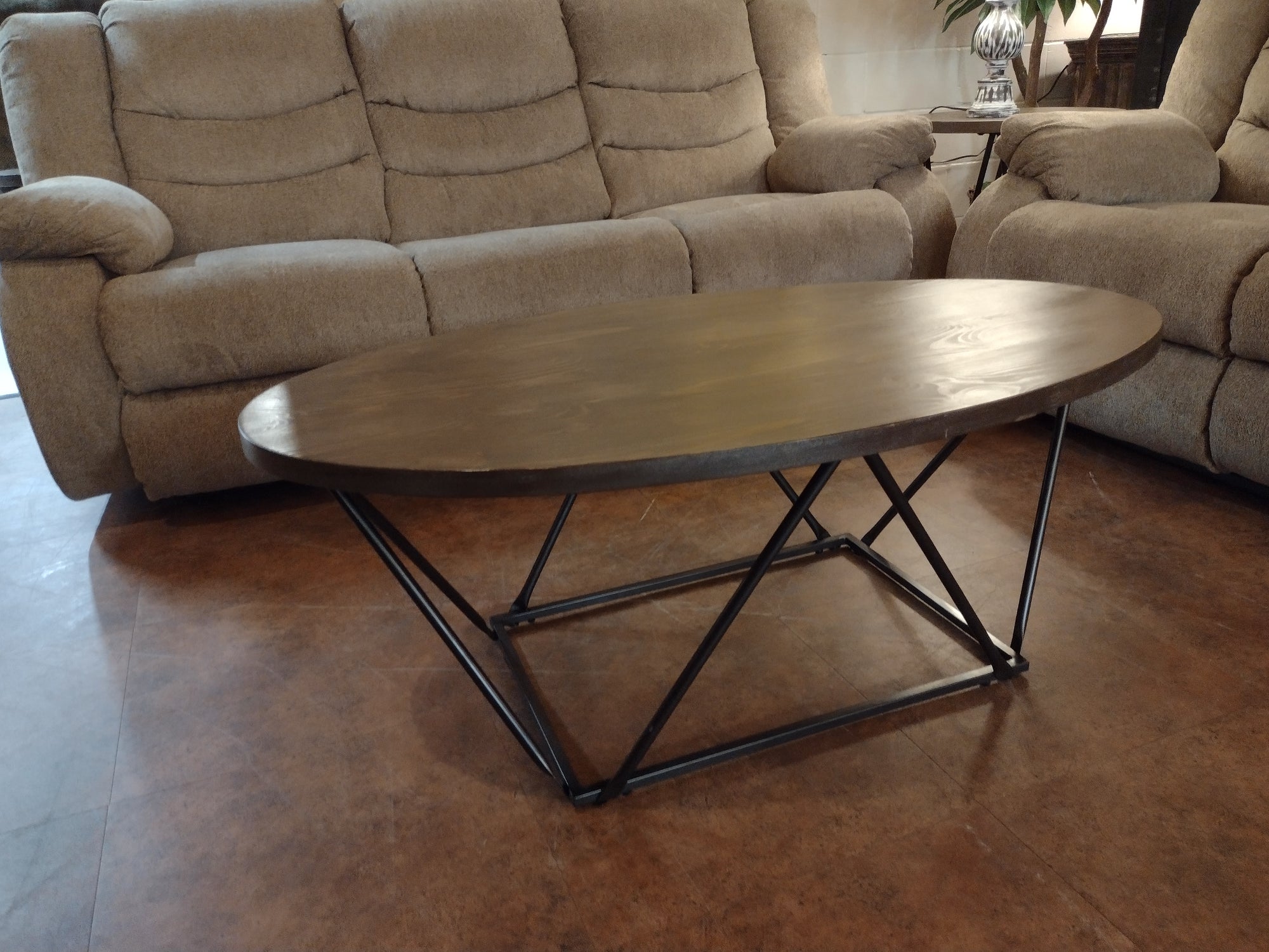 T495 FI-A Coffee Table and Two End Tables
