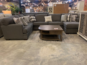 6584 FI-CNJ 4PC Sectional