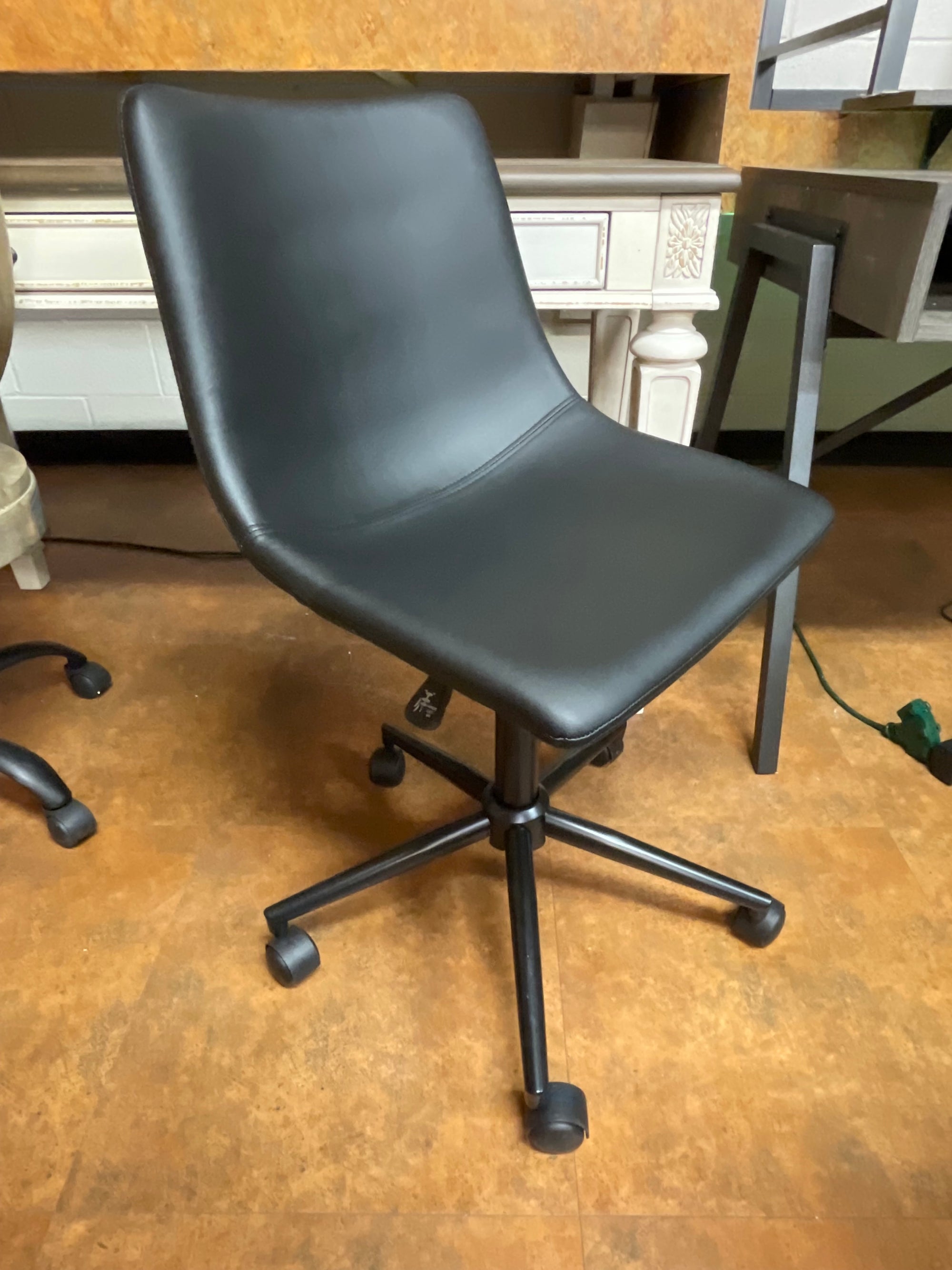 H311-12 FI-A Home Office Swivel Desk Chair