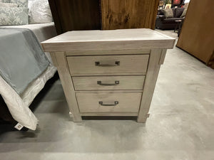 B851 FI-A Queen Bedroom Set