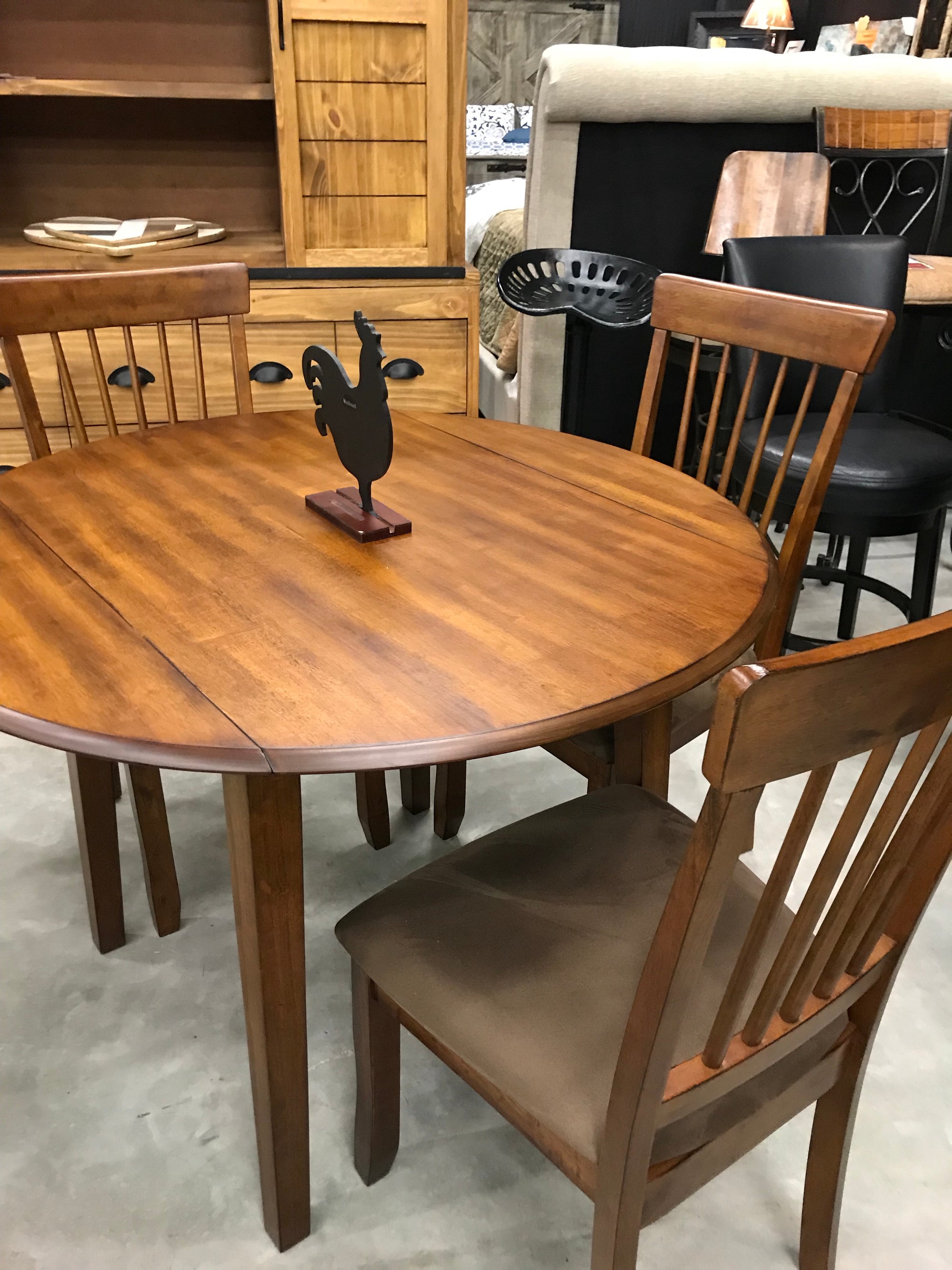 D200 FI-A Hickory Stain Drop Leaf Table with 2 chairs