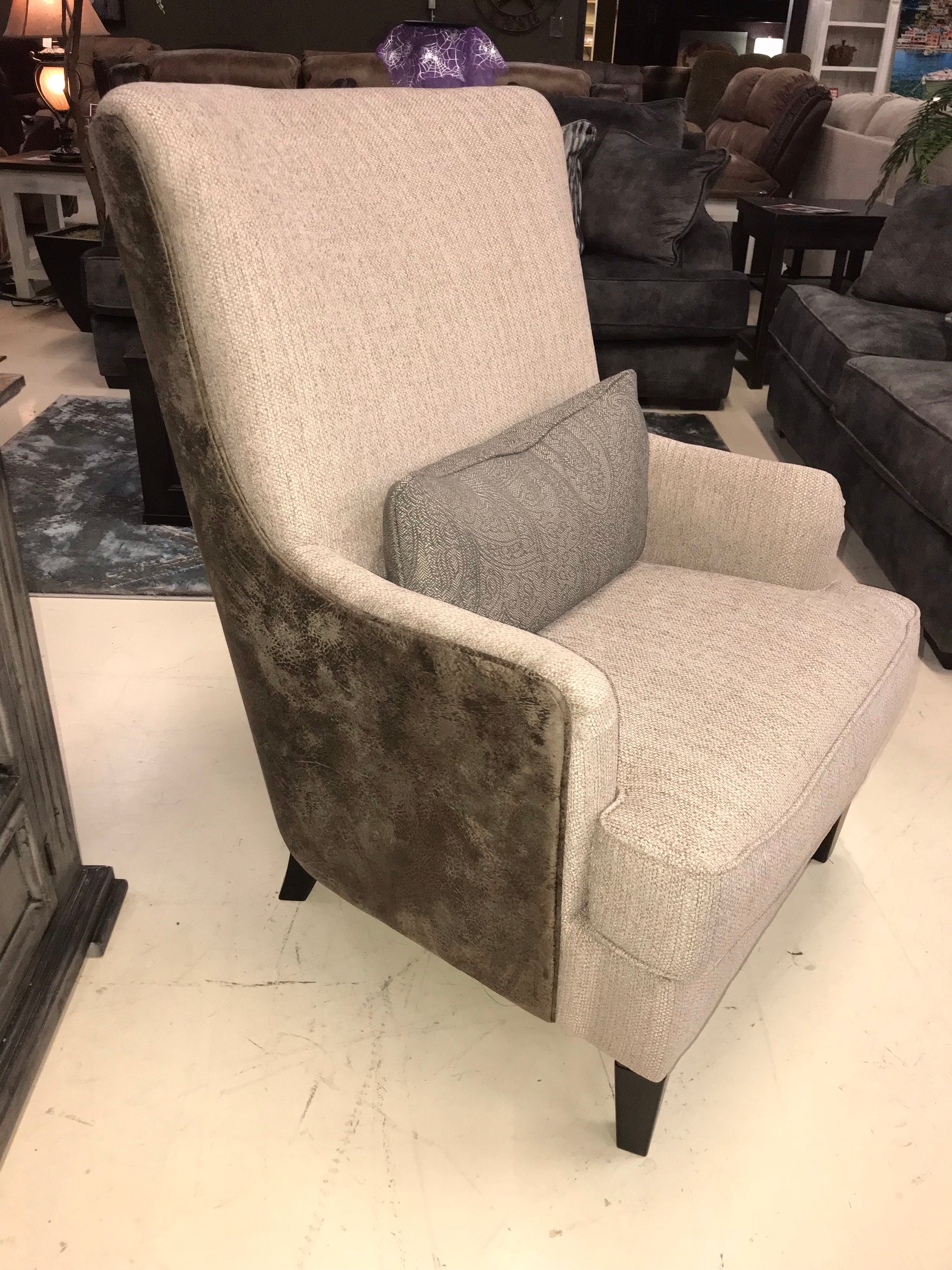 522FIA Accent Chair