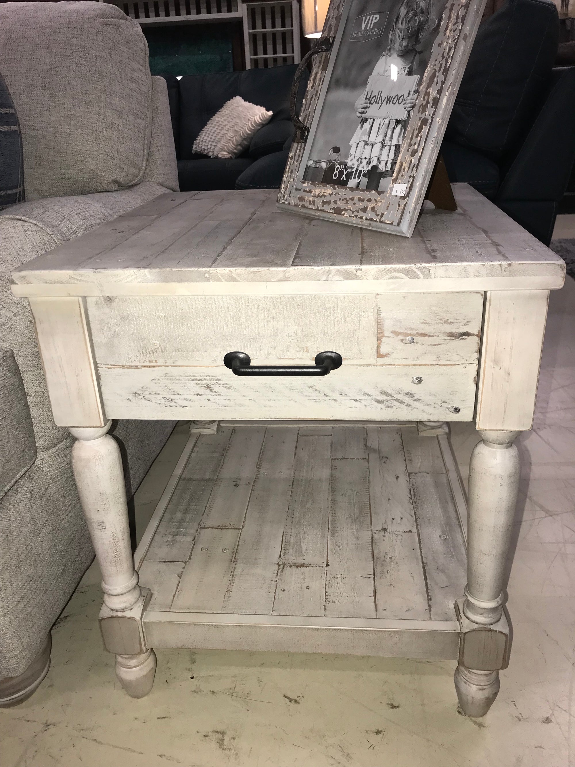 T893FIA End Table